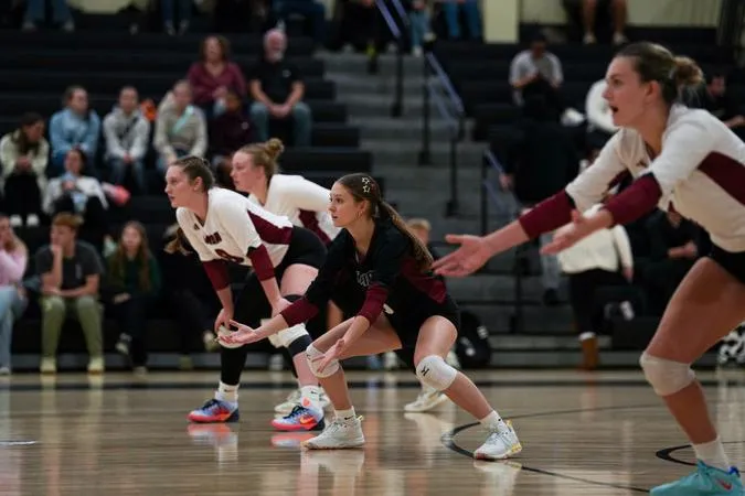 WVB: Highlanders Pick Up Conference Victory