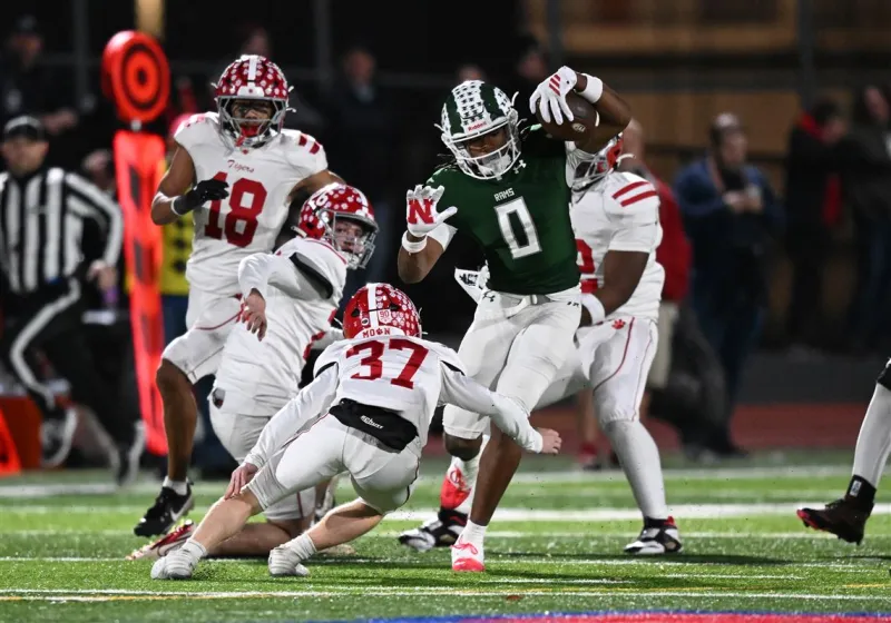 The Fumbler: Handing out midseason awards, some painful puns and savvy football picks