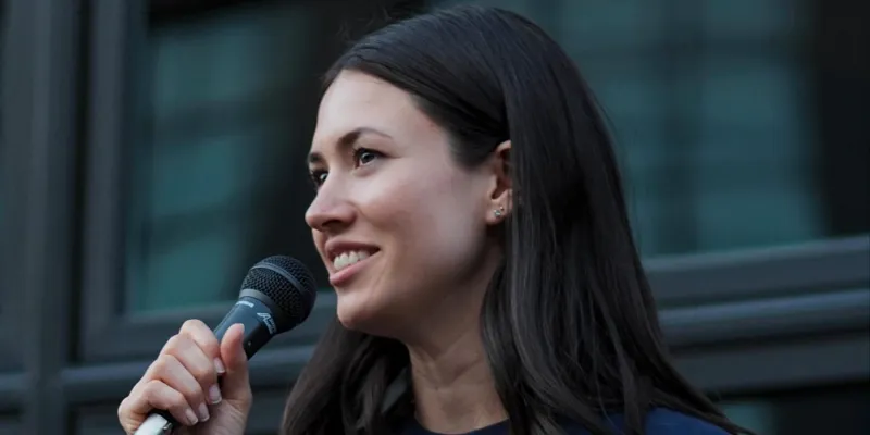 Stacy Kimie Lew '14 empowers abuse survivors