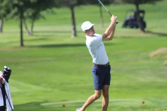 Golf Competes at Northeast Elite and Grove City