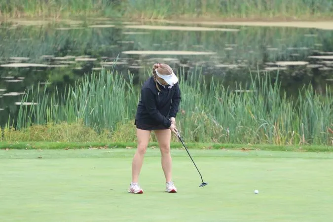 Gaffney Leads Women's Golf at Golden Oaks Shootout