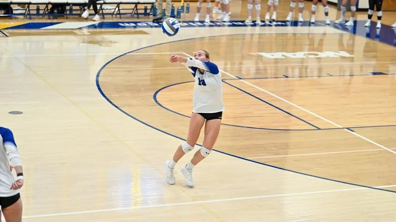 Volleyball Battles Back to Defeat Washington College in Five Sets
