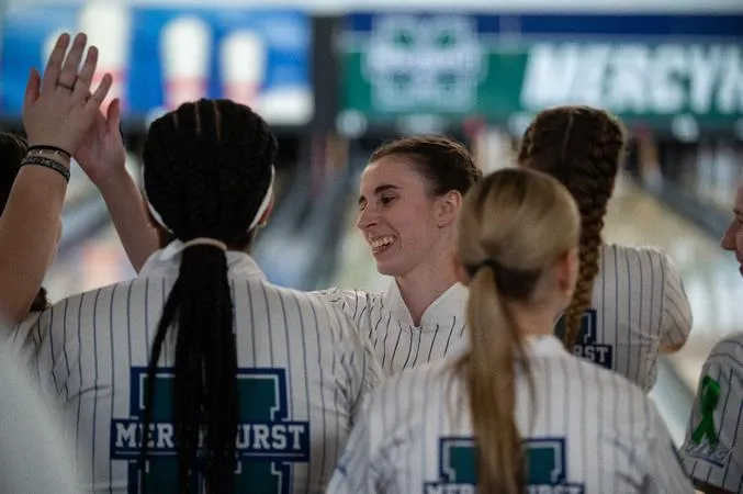 Women's Bowling Set to Begin New Campaign with Mercyhurst Invitational