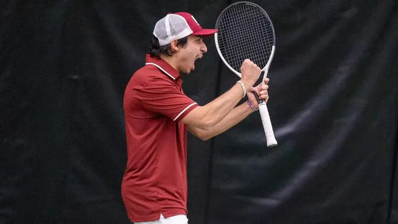 Men's Tennis Battles at ITA Regional, Saint Joseph's Invitational