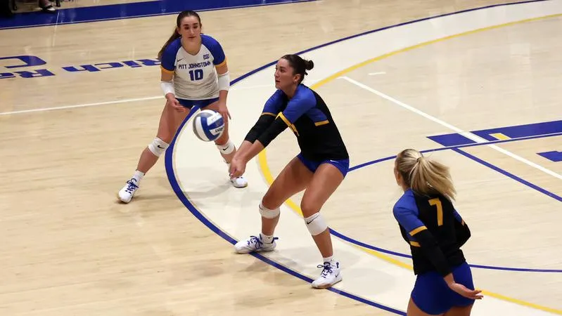 Mountain Cats Fall in Five Sets at Seton Hill