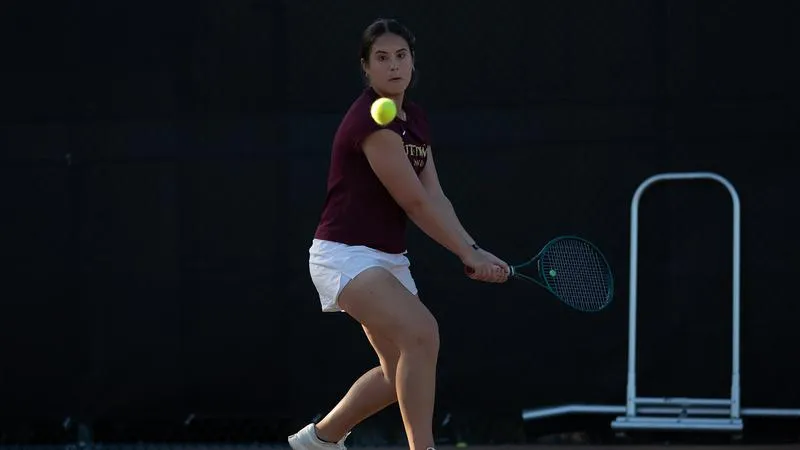 Golden Bears rout Rangers, 7-0