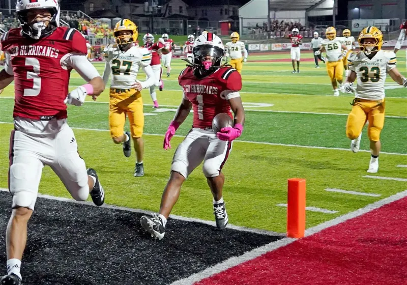New Castle gets offensive, outlasts Blackhawk in battle of top WPIAL Class 4A teams