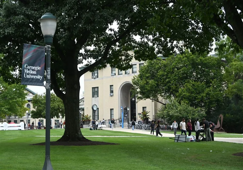 Carnegie Mellon students, professors weigh in on Griffin's $3 billion donation, planned Miami campus