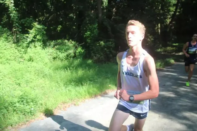 Men's Cross Country Finishes Third at Cairn Highlander Invitational