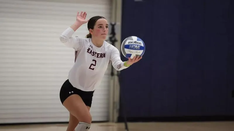 Volleyball Settles for Split at Marymount