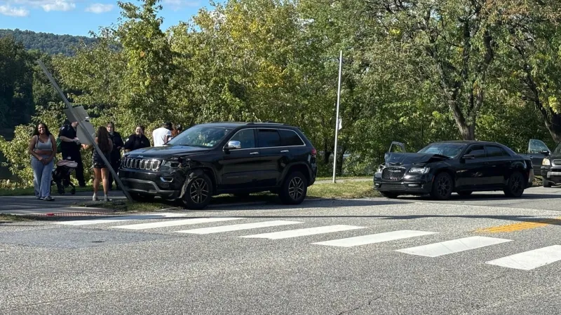 Multi-vehicle crash reported in Harrisburg