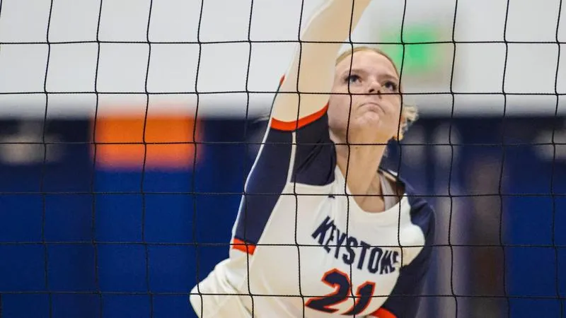 Volleyball Wins Five Set Thriller Over Wilson, Sets Four Game Records