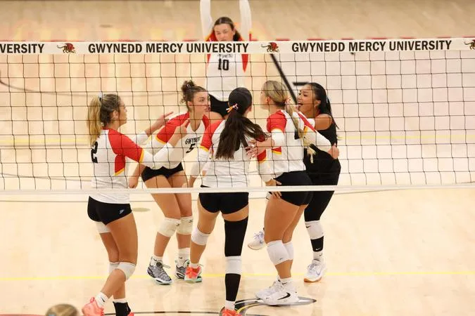 Griffins Recognize Century Milestones, Host Pride and Devils in Saturday Tri-Match