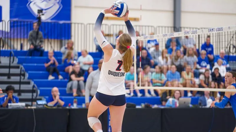 Dukes Rally for Road Win over Billikens