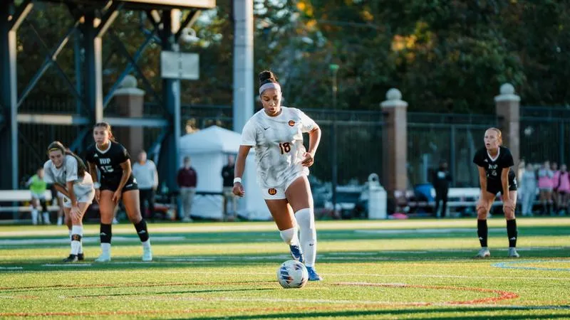 Dixon, Respecki Lift Gannon Past IUP, 2-0
