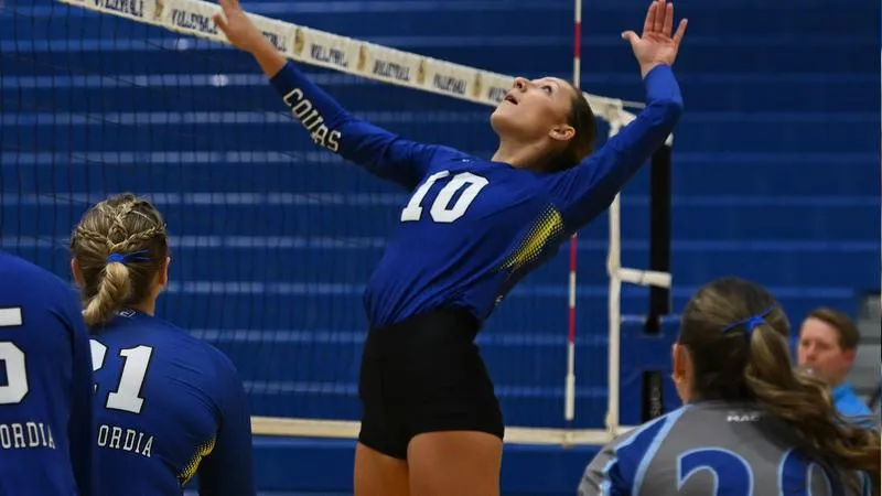 MU Volleyball Downs Lynchburg, Cortland