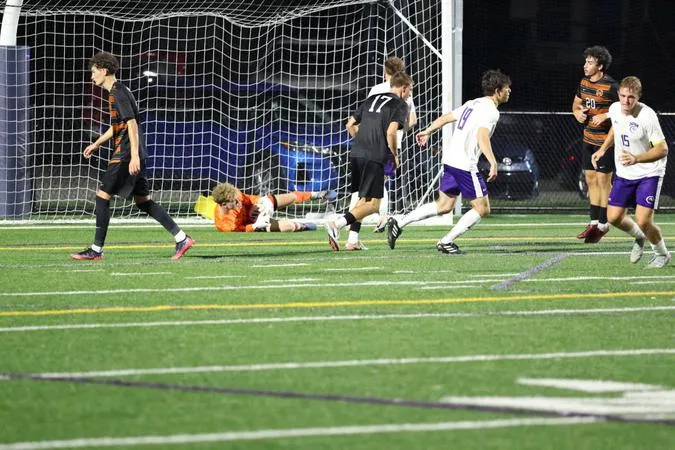 Men's soccer blanks Hiram for PAC win