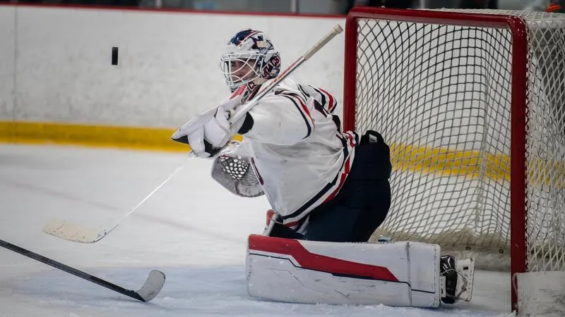 RMU Men's Hockey Falls Just Short in Defensive Battle at No. 6 Wisconsin