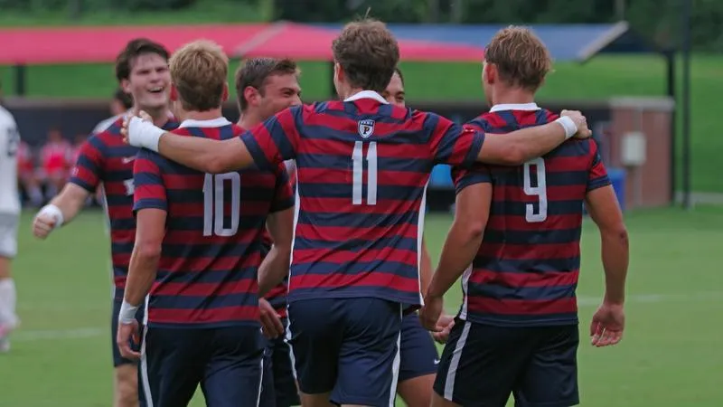 Quakers Visit Loyola Md. in Midweek Non-Conference Matchup