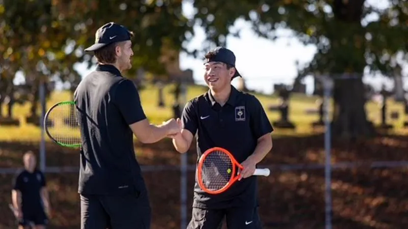 Men's tennis defeats Westminster, 6-1