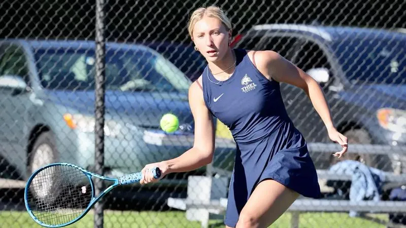 Tomcats tussle with Barons