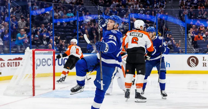 Flyers' winless start to season continues with road trip-opening loss to Lightning