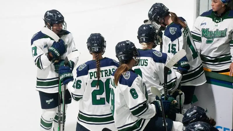 Women's Hockey Heads to Lindenwood for Second AHA Series