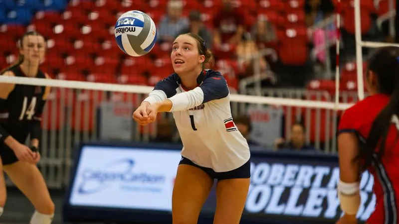 RMU Volleyball Falls to Youngstown State