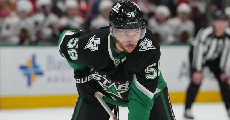 Winless Philadelphia Flyers sign free agent Michael Bunting for rest of season