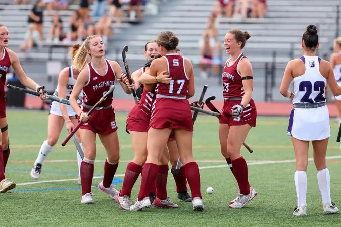 No. 21 Field Hockey Takes Down No. 8 Johns Hopkins for First Place in Centennial Conference