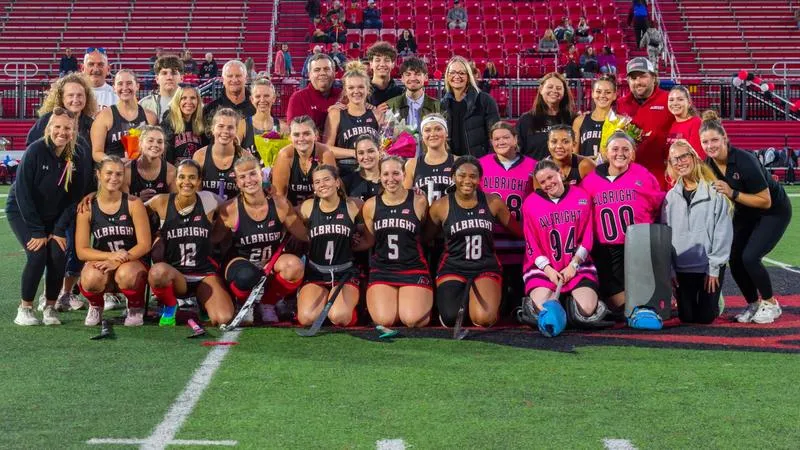 Field hockey hosts Alvernia on Senior Day