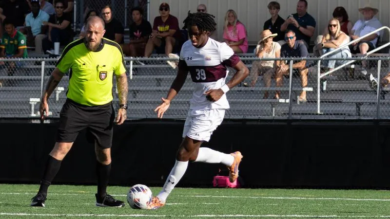 Men's Soccer Drops Road Contest at Roberts Wesleyan