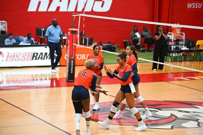 Lions Take Opening Set, Fall to Felician in Four