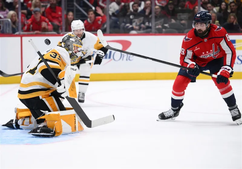 The Penguins' sloppy play continues in a road loss to the Capitals