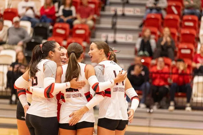 Women's Volleyball Takes Home Win After A Huge Second Set