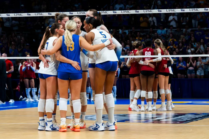 No. 6 SMU ponies up and dethrones No. 2 Pitt in four sets