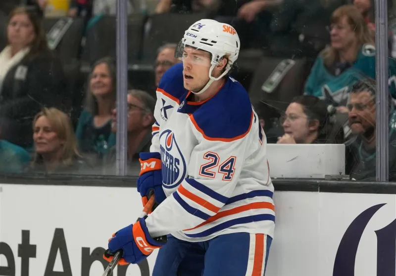 What new defenseman Spencer Stastney brings to the Penguins