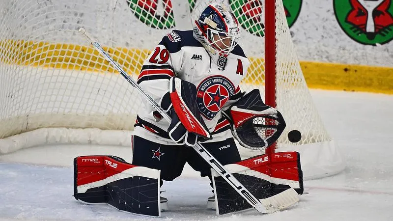 Hatch Reaches 2,500 Career Saves as RMU Defeats RPI, 2-1