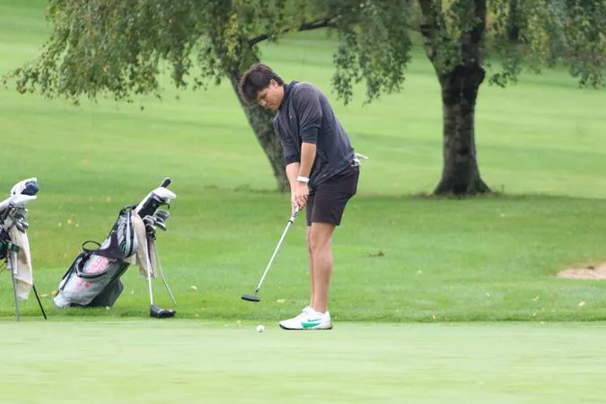 Men's Golf Sits Sixth After First Round of DeSales Fall Classic