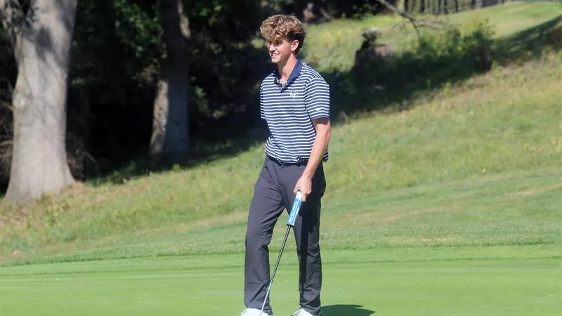 Flynn Leads Men's Golf on First Day of DeSales Fall Classic