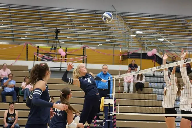 Volleyball Survives Five-Set Road match at Cal