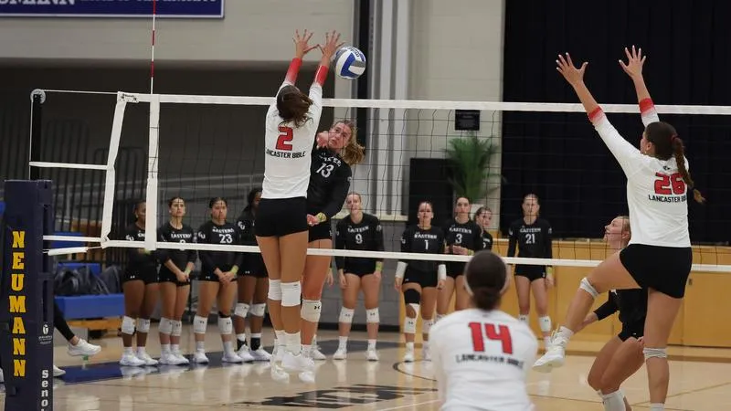 Volleyball Tops Widener in Home-Opener