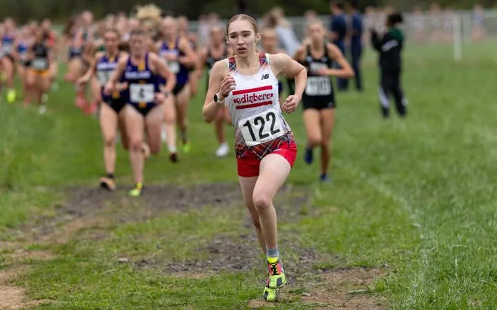 Von Ahnen Leads Women's Cross Country at Lewis Crossover