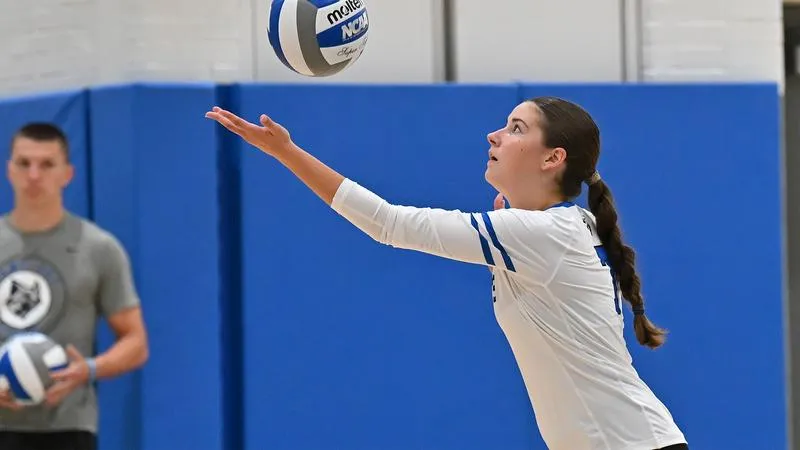 Penn College Drops Three-Setter to Brandywine