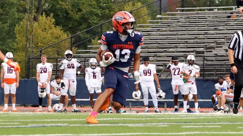 Dickinson runs past Gettysburg to retain Bucket