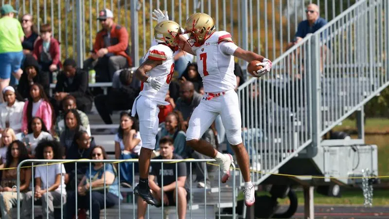 Monarchs Rally Late but Fall on the Road to Eastern, 41-21