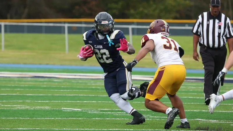 Football Holds Off Gannon for 34-33 Homecoming Win