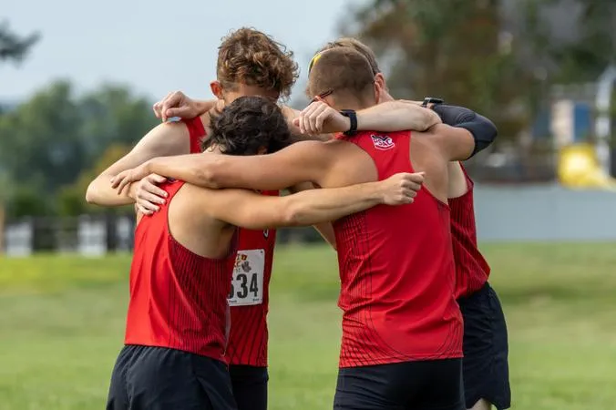 Mounties Compete in Highlander Invitational