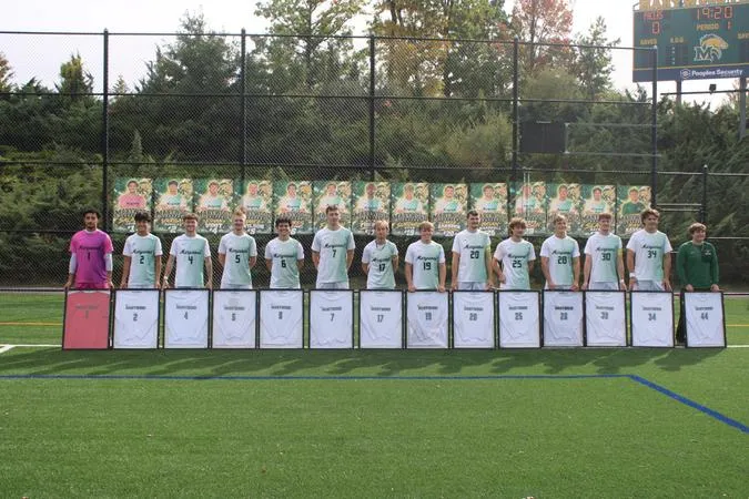 Pacers Battle Delaware Valley in Senior Day Setback