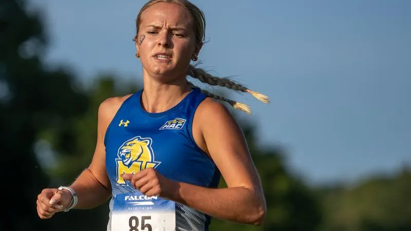 Hedglin Finishes Second at Houghton